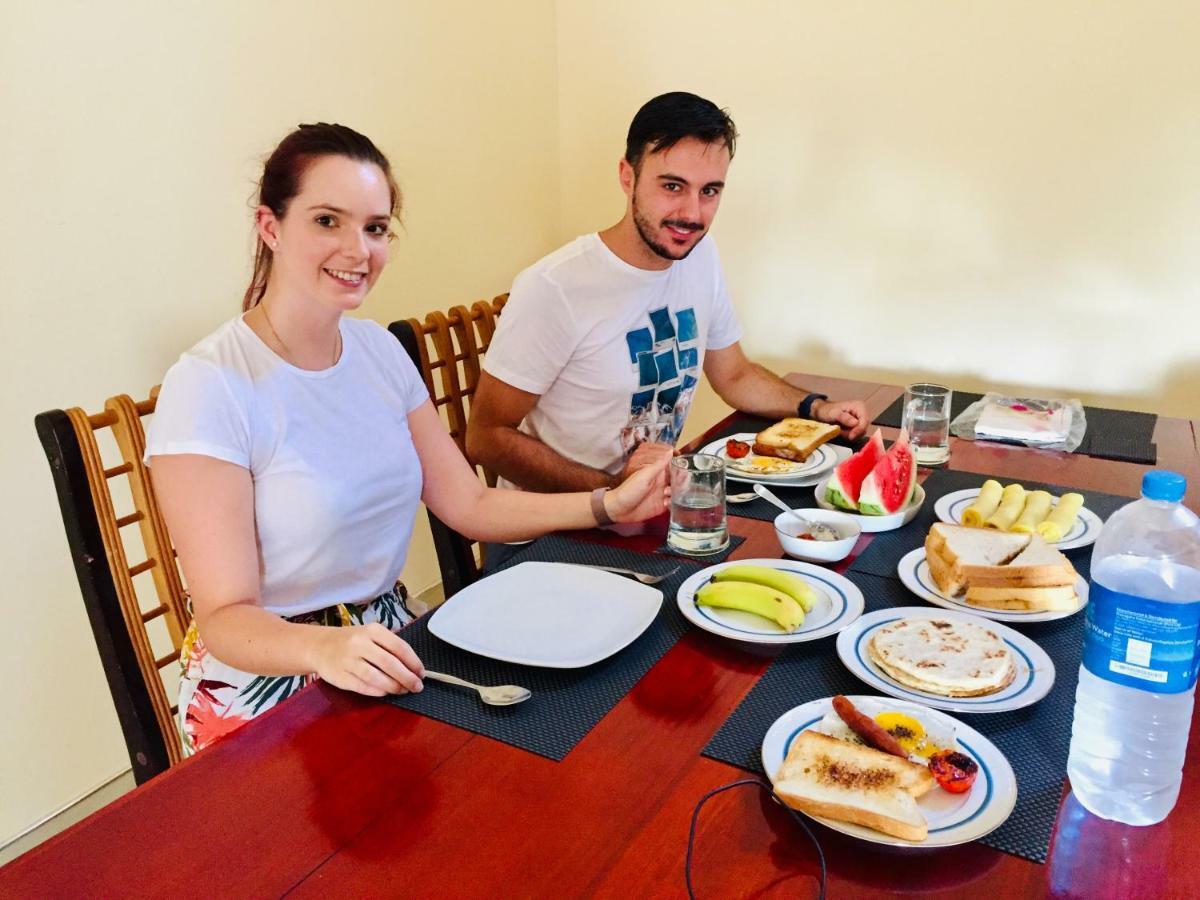 Sweet Home Tourist Rest, Cooking Classes & Tours Анурадхапура Екстериор снимка