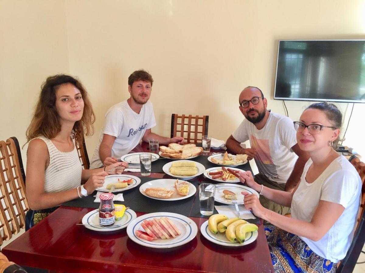 Sweet Home Tourist Rest, Cooking Classes & Tours Анурадхапура Екстериор снимка